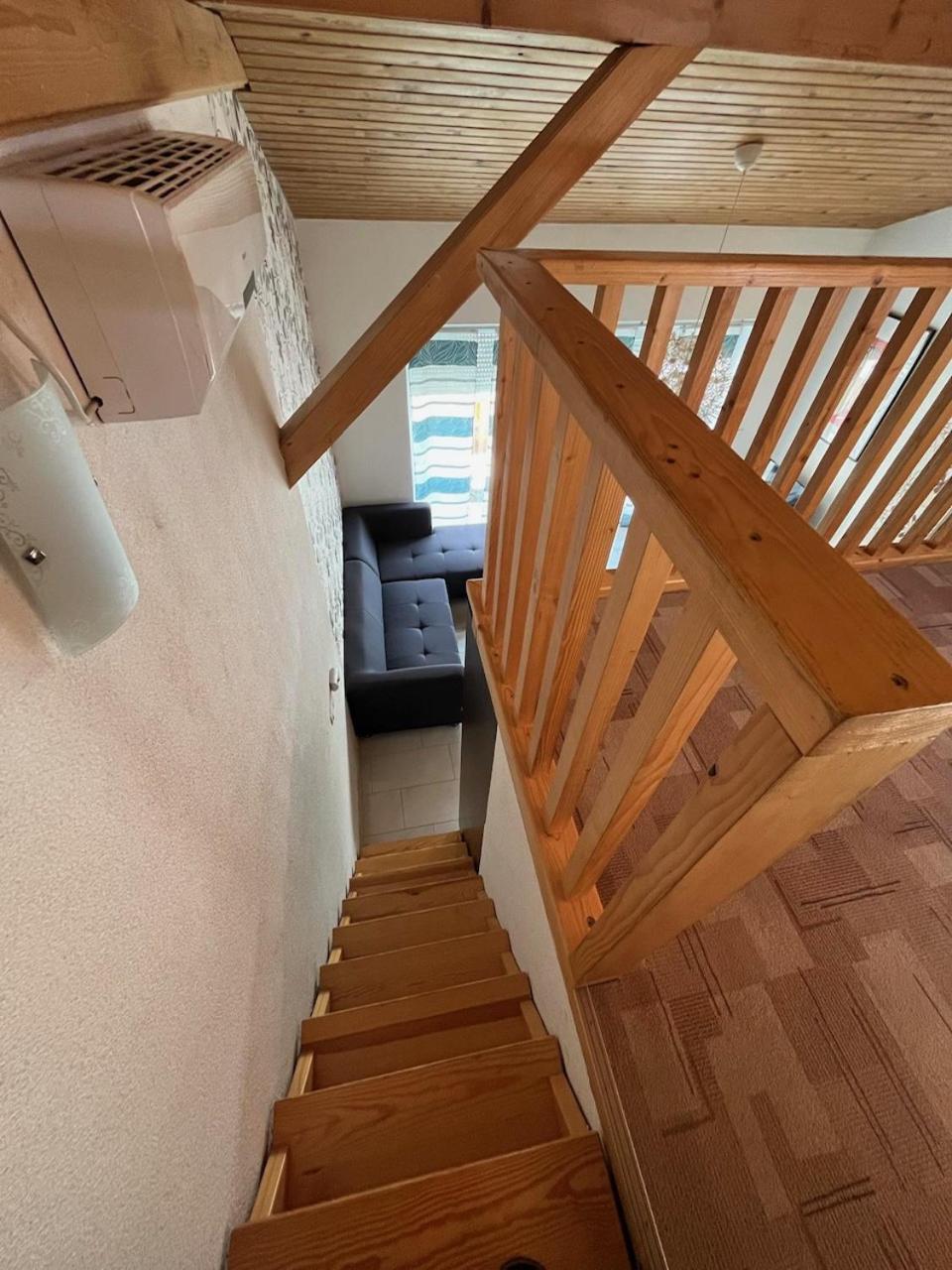 City Apartman Haz 巴拉通雷勒 外观 照片
