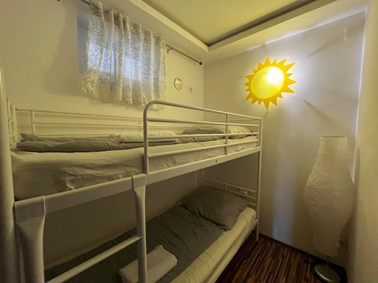City Apartman Haz 巴拉通雷勒 外观 照片