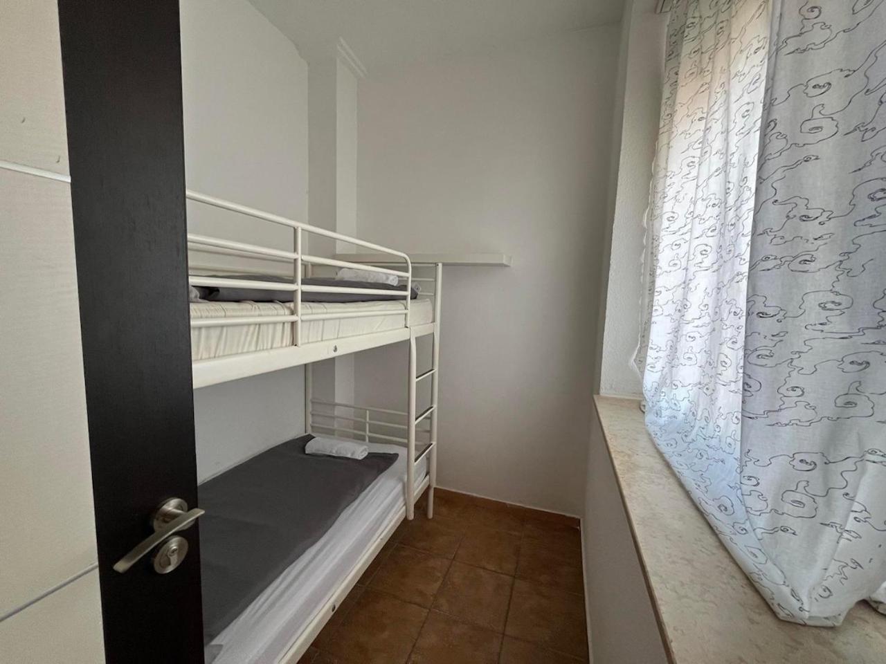 City Apartman Haz 巴拉通雷勒 外观 照片